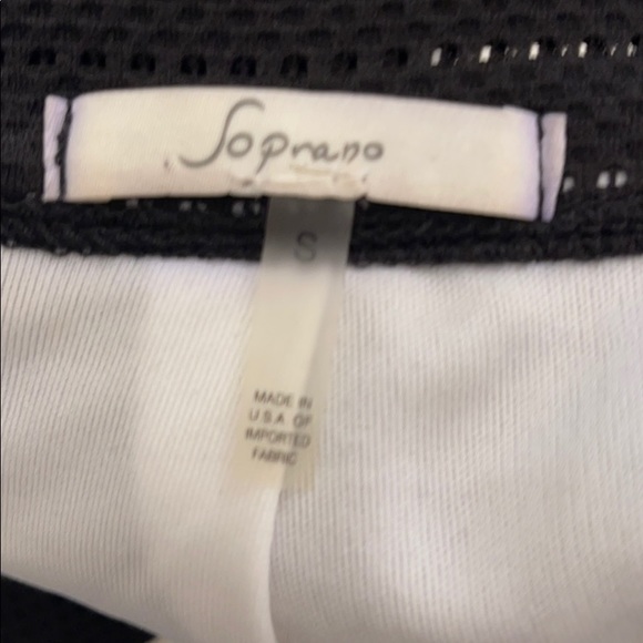 Soprano Pleated Zip Up Skirt Size Small - Picture 3 of 3